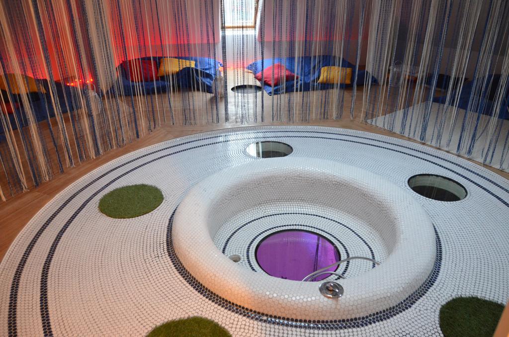 Art Tower Villa Vratimov Kültér fotó